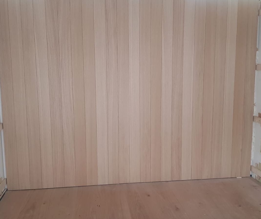 pared de madera en construccion
